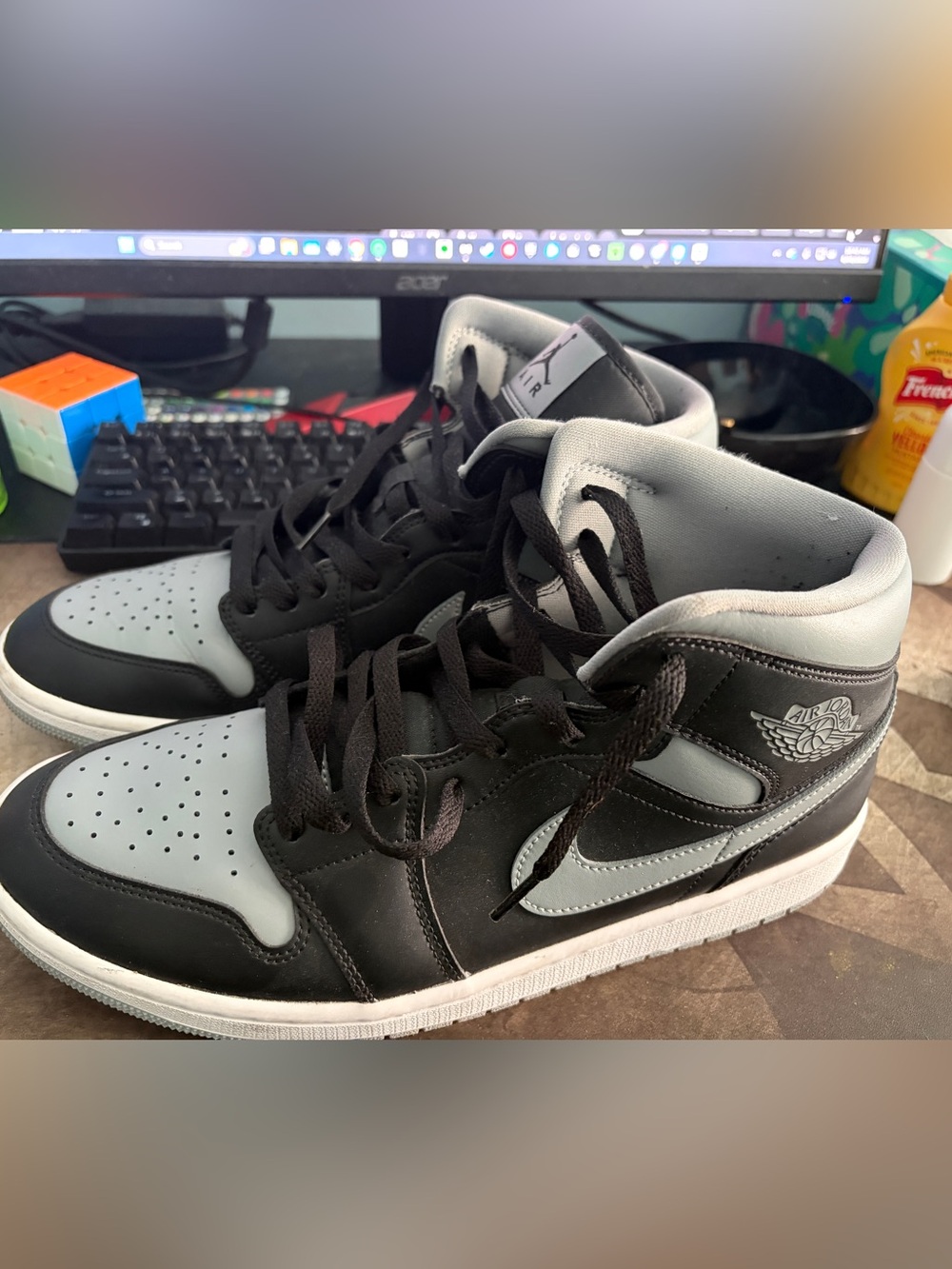 Wmns Jordan 1 Shadow Mid